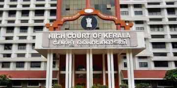 മാസപ്പടി വിവാദം ; വിജിലൻസ് അന്വേഷണം ആവശ്യപ്പെട്ടുള്ള റിവിഷൻ ഹർജി ഹൈക്കോടതി ഇന്ന് വീണ്ടും പരിഗണിക്കും