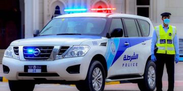 അനധികൃതമായി റോഡ് മുറിച്ച് കടക്കുന്നവർക്കെതിരെ നടപടി ; മുന്നറിയിപ്പുമായി യുഎഇ പോലീസ്