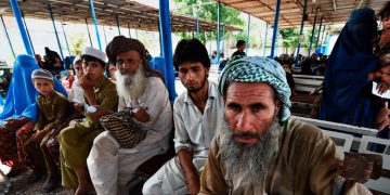 17 ല​ക്ഷം അ​ഫ്ഗാ​ൻ അ​ഭ​യാ​ർ​ഥി​ക​ളെ പാ​കി​സ്താ​ൻ പു​റ​ത്താ​ക്കു​ന്നു