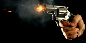 തമിഴ്നാട്ടിൽ വീണ്ടും ഏറ്റുമുട്ടൽ കൊല ; തിരുവള്ളൂരിൽ ഗുണ്ടാ നേതാക്കളെ പോലീസ് വെടിവെച്ച് കൊന്നു