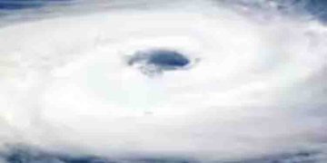 തേജ് ചുഴലിക്കാറ്റ് ഒമാന്‍ തീരത്തേക്ക്, മുന്നൊരുക്കം ശക്തമാക്കി, തീവ്രമഴക്കും കാറ്റിനും സാധ്യത