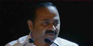 ‘കടൽ കൊള്ളയെന്ന വിമർശനം നെഞ്ചിൽ തറച്ചിട്ടും പതറിയില്ല’; ഉമ്മന്‍ ചാണ്ടിയുടെ സംഭാവന സ്മരിച്ച് സതീശന്‍