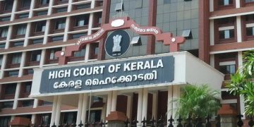 കേരളവർമ്മ കോളേജ് തെരഞ്ഞെടുപ്പ് ; റീകൗണ്ടിങ് നടപടിക്രമങ്ങളിൽ അപാകതയുണ്ടെന്ന് ഹൈക്കോടതി