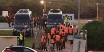 ഹമാസും ഇസ്രയേലും ബന്ദികളെ മോചിപ്പിച്ചു ; ഗസ്സയിൽ നാലുദിന വെടിനിര്‍ത്തല്‍ പ്രാബല്യത്തിൽ