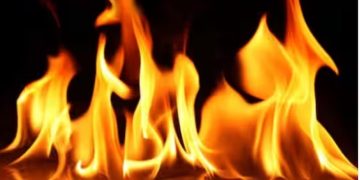 വീട് മുഴുവനായും ‘തീ വിഴുങ്ങി’; പിതാവ് ശ്വാസംമുട്ടിയും മകള്‍ പൊള്ളലേറ്റും മരിച്ചു, ഞെട്ടലില്‍ ഷാര്‍ജ നിവാസികള്‍