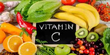 വിറ്റാമിന്‍ സിയുടെ കുറവ് നിസാരമാക്കേണ്ട ; ഈ ആരോ​ഗ്യപ്രശ്നങ്ങളുണ്ടാക്കാം
