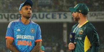 കാര്യവട്ടത്ത് ഇന്ത്യക്ക് ടോസ് നഷ്ടം ; രണ്ട് മാറ്റവുമായി ഓസീസ്