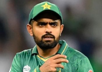 പാകിസ്താൻ ക്രിക്കറ്റ് ടീം ക്യാപ്റ്റൻ സ്ഥാനം രാജിവെച്ച് ബാബർ അസം