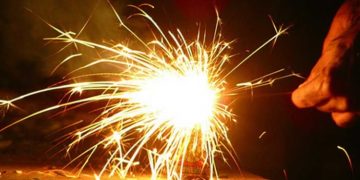 ദീപാവലി പടക്കം പൊട്ടിക്കല്‍ രണ്ട് മണിക്കൂര്‍ മാത്രം ; സമയം നിയന്ത്രിച്ച് സര്‍ക്കാര്‍