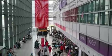 ലണ്ടന്‍ ഹീത്രു വിമാനത്താവളത്തിന്റെ ഓഹരികള്‍ സൗദി അറേബ്യ സ്വന്തമാക്കുന്നു