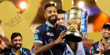 അഭ്യൂഹങ്ങള്‍ക്ക് വിരാമം ; ഹാര്‍ദിക് പാണ്ഡ്യ എവിടേയും പോകുന്നില്ല