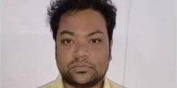 ക്ഷേത്രത്തിലേക്ക് പെട്രോള്‍ ബോംബ് എറിഞ്ഞ യുവാവ് അറസ്റ്റിൽ