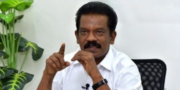 മനസില്‍ അടിഞ്ഞ ജാതിചിന്ത പെട്ടന്ന് പോവില്ല , അതിങ്ങനെ തികട്ടി വരും ; ദേവസ്വം മന്ത്രിയുടെ കടുത്ത വിമർശനം