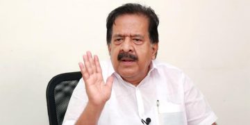 മുഖ്യമന്ത്രിയുടെ മുഖം ജനം കണ്ടു മടുത്താണ് സിനിമാ താരങ്ങളെ കേരളീയത്തിന് വിളിച്ചത് : രമേശ് ചെന്നിത്തല