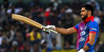 ശിഖര്‍ ധവാന്റെ സ്ഥാനം തെറിച്ചു ; ആ നേട്ടം ഇനി അഫ്ഗാന്‍ താരം സദ്രാന്റെ പേരില്‍