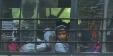 അന്തരീക്ഷ മലിനീകരണം ; ഡൽഹിയിൽ സ്കൂളുകളുടെ ശീതകാല അവധി നേരത്തെയാക്കി