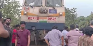 വല്ലപ്പുഴ റെയിൽവേ സ്റ്റേഷന് സമീപം ട്രെയിൻ പാളം തെറ്റി