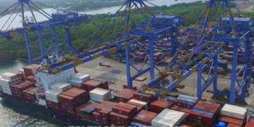 വല്ലാർപാടം തുറമുഖത്ത് 1.20 കോടി രൂപയുടെ തുണി പിടികൂടി