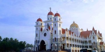 വെട്ടുകാട് തിരുനാൾ ; 17 ന് ഉച്ചയ്ക്ക് ശേഷം പ്രാദേശിക അവധി പ്രഖ്യാപിച്ചു