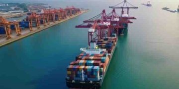 വിഴിഞ്ഞത്ത് പ്രതികൂല കാലാവസ്ഥ ; രണ്ടാമത്തെ കപ്പൽ എത്തുന്നത് വൈകും