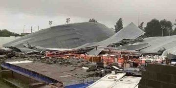 കൊടുങ്കാറ്റിൽ സ്‌പോർട്‌സ് ക്ലബ്ബിന്റെ മേൽക്കൂര തകർന്നു; അർജന്റീനയിൽ 13 മരണം