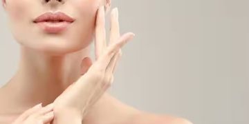 വീട്ടിലുള്ള ഈ ചേരുവകൾ മതി, മുഖത്തെ കരുവാളിപ്പ് എളുപ്പം അകറ്റാം