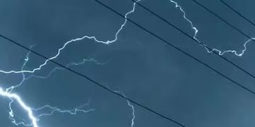 മക്കയില്‍ മിന്നലേറ്റ് നാല് മരണം, ഒരാള്‍ക്ക് പരിക്ക്