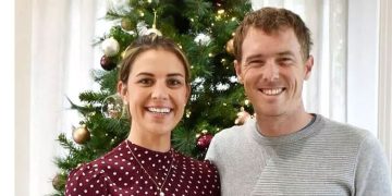 ഭാര്യയെ കാറിടിച്ച് കൊലപ്പെടുത്തിയ കേസിൽ മുൻ സൈക്ലിങ് ചാമ്പ്യൻ രോഹൻ ഡെന്നിസിനെതിരെ കേസ്