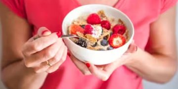 മലബന്ധം പരിഹരിക്കാൻ ഈ ഭക്ഷണങ്ങള്‍ കഴിക്കാം; അറിയാം ഇതിനുള്ള കാരണവും…