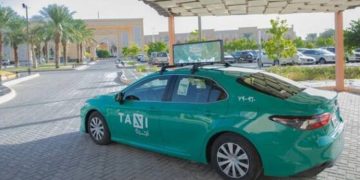 സൗദി അറേബ്യയിലെ ടാക്സികളിൽ സ്മാർട്ട് പരസ്യ ബോർഡുകൾ