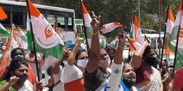 മഹിളാ കോൺ​ഗ്രസ് പ്രവർത്തകർക്ക് ഡിവൈഎഫ്ഐ പ്രവ‍ർത്തകരുടെ മർദനം