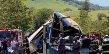 ബ്രസീലിൽ വൻ വാഹനാപകടം: ടൂറിസ്റ്റ് ബസ് ട്രക്കുമായി കൂട്ടിയിടിച്ച് 25 പേർ മരിച്ചു