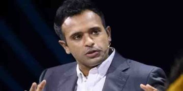 അമേരിക്കൻ പ്രസിഡന്റ്‌ തെരഞ്ഞെടുപ്പ്: ഇന്ത്യൻ വംശജൻ വിവേക് രാമസ്വാമി പിന്മാറി; ട്രംപിനെ പിന്തുണക്കും