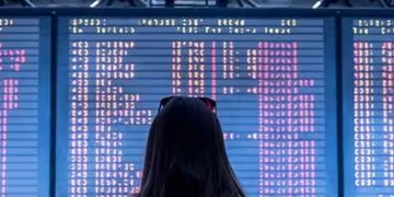 അതിശൈത്യം പിടിമുറുക്കി, അമേരിക്കയിൽ റദ്ദാക്കിയത് രണ്ടായിരത്തിലേറെ വിമാനങ്ങൾ, വലഞ്ഞ് ജനം