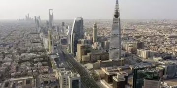 പൊതു സമൂഹത്തിന് ചേർന്ന വസ്ത്രം ധരിക്കണമെന്ന് നിര്‍ദ്ദേശം; ആരോഗ്യ ജീവനക്കാർക്ക് പുതിയ ഡ്രസ്സ് കോഡുമായി സൗദി