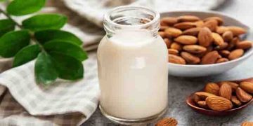 ബദാം പാല്‍ ഡയറ്റില്‍ ഉള്‍പ്പെടുത്തൂ; അറിയാം ഈ എട്ട് ഗുണങ്ങള്‍…
