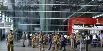 ലക്ഷ്യം ഷാർജ വഴി കാബൂൾ, വിമാനത്താവളത്തിൽ പരിശോധനയിൽ കുടുങ്ങി 3 യാത്രക്കാർ, പിടികൂടിയത് ലക്ഷങ്ങളുടെ മരുന്ന്