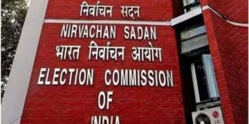 ലോക്‌സഭാ തെരഞ്ഞെടുപ്പ് : ഉദ്യോഗസ്ഥരുടെ സ്ഥലംമാറ്റത്തില്‍ കര്‍ശന നിര്‍ദേശവുമായി തെരഞ്ഞെടുപ്പ് കമ്മീഷൻ