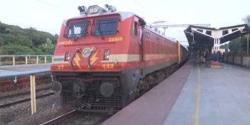 പാസഞ്ചര്‍ നിരക്ക് പുനഃസ്ഥാപിച്ച് റെയില്‍വേ ; കോവിഡ് കാലത്ത് കൂട്ടിയ നിരക്കുകള്‍ കുറച്ചു