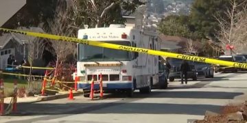 അമേരിക്കയില്‍ നാലംഗ മലയാളി കുടുംബം വീട്ടിനുളളില്‍ മരിച്ച നിലയില്‍