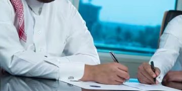 പ്രവാസികൾക്ക് തിരിച്ചടി; സ്വദേശിവത്കരണം കൂടുതൽ മേഖലകളിലേക്ക്, 23,000 തൊഴിലുകൾ കൂടി സ്വദേശികൾക്ക്