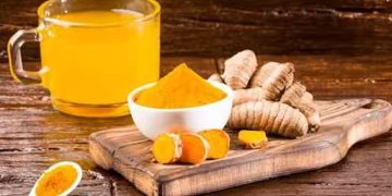 മഞ്ഞൾ ചേർത്ത വെള്ളം കുടിക്കുന്നത് പതിവാക്കൂ, കാരണം