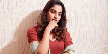 മാറ്റമില്ലാതെ ഒന്നാം സ്ഥാനം, ടോപ്പ് 5 ലെ പുതിയ എന്‍ട്രിയായി നിഖില; മലയാളത്തില്‍ ഏറ്റവും ജനപ്രീതിയുള്ള നടിമാര്‍