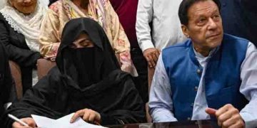 ഇസ്ലാമിക നിയമം ലംഘിച്ച് വിവാഹിതരായി; ഇമ്രാൻ ഖാനും ഭാര്യ ബുഷ്‌റ ബീബിക്കും 7 വർഷം തടവ്