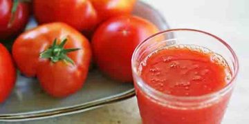 തക്കാളി ജ്യൂസ് കഴിക്കാറുണ്ടോ? ; അറിയൂ തക്കാളി ജ്യൂസിന്‍റെ ഗുണങ്ങള്‍…