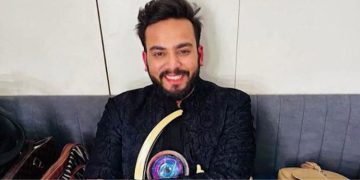 റേവ് പാര്‍ട്ടികള്‍ക്ക് പാമ്പിന്‍ വിഷം വിതരണം ചെയ്തു :  പ്രമുഖ യൂട്യൂബറും ബിഗ് ബോസ് ജേതാവുമായ എല്‍വിഷ് യാദവ് അറസ്റ്റില്‍