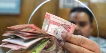 സാധാരണക്കാര്‍ക്ക് റമദാൻ സമ്മാനമായി പണം, ബാങ്ക് അക്കൗണ്ടുകളിൽ നേരിട്ട് നിക്ഷേപിക്കും; സൽമാൻ രാജാവിന്‍റെ ഉത്തരവ്