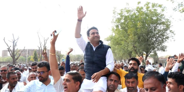 സീറ്റ് ലഭിച്ചില്ല; രാജസ്ഥാന് ബിജെപി എംപി കോണ്ഗ്രസില്