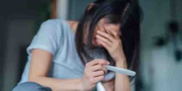 25 ലക്ഷം ‘വധുവില’ നല്‍കാന്‍ കാമുകന്‍ വിസമ്മതിച്ചു; അഞ്ചാം മാസം ഗർഭച്ഛിദ്രം നടത്തി കാമുകി