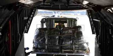 ഗാസയിൽ ആകാശമാർഗം ഭക്ഷണം വിതരണം ചെയ്യുന്നതിനിടെ പാരച്യൂട്ടിന് തകരാറ്, 5 പേർക്ക് ദാരുണാന്ത്യം